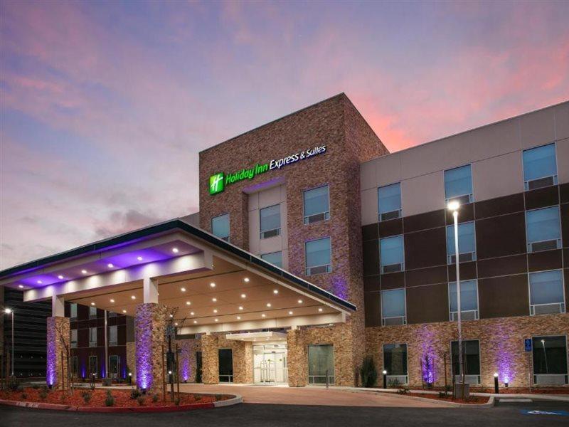 Holiday Inn Express & Suites Oakhurst-Yosemite Park Area By Ihg Esterno foto