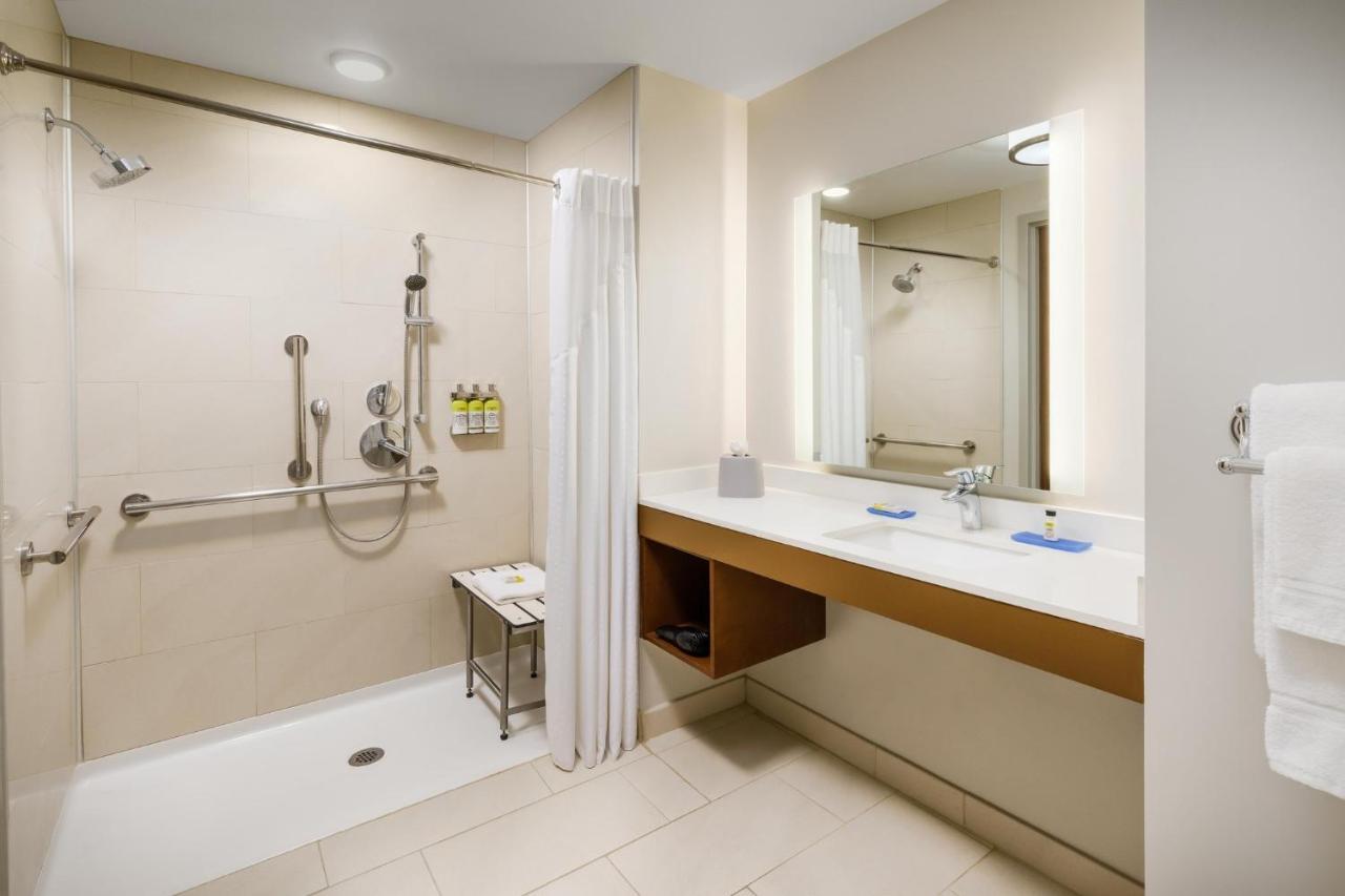 Holiday Inn Express & Suites Oakhurst-Yosemite Park Area By Ihg Esterno foto