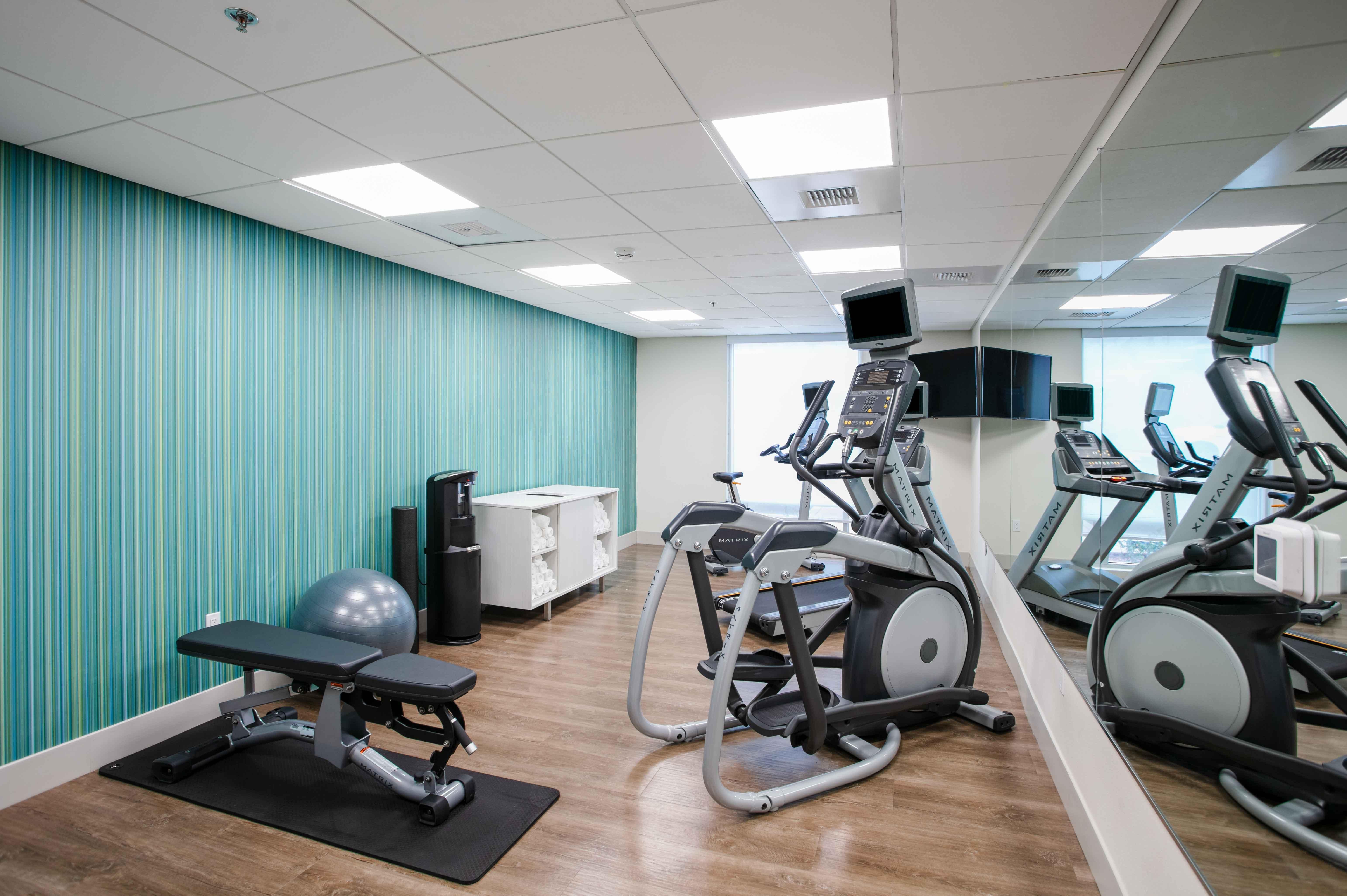 Holiday Inn Express & Suites Oakhurst-Yosemite Park Area By Ihg Esterno foto