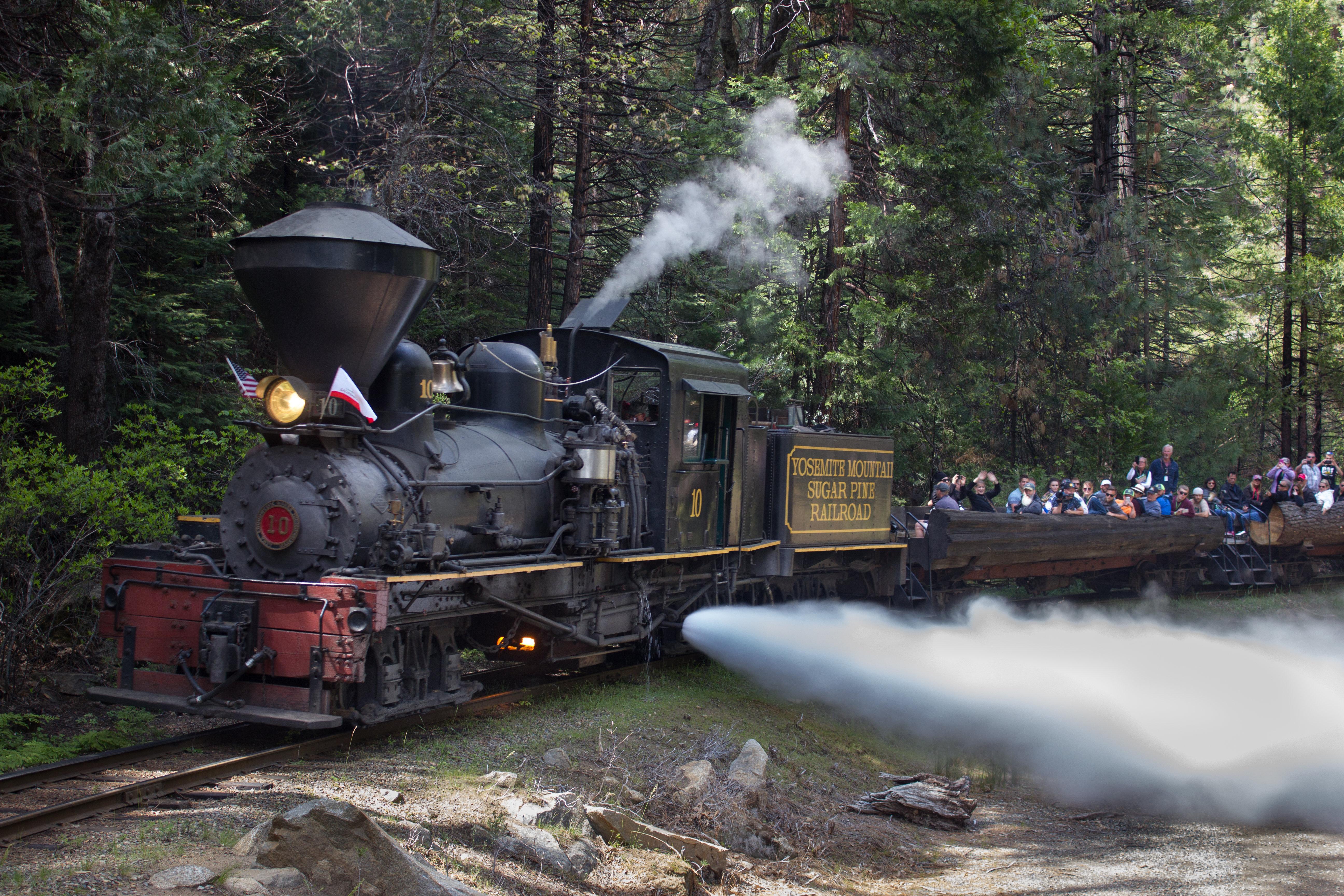 Holiday Inn Express & Suites Oakhurst-Yosemite Park Area By Ihg Esterno foto