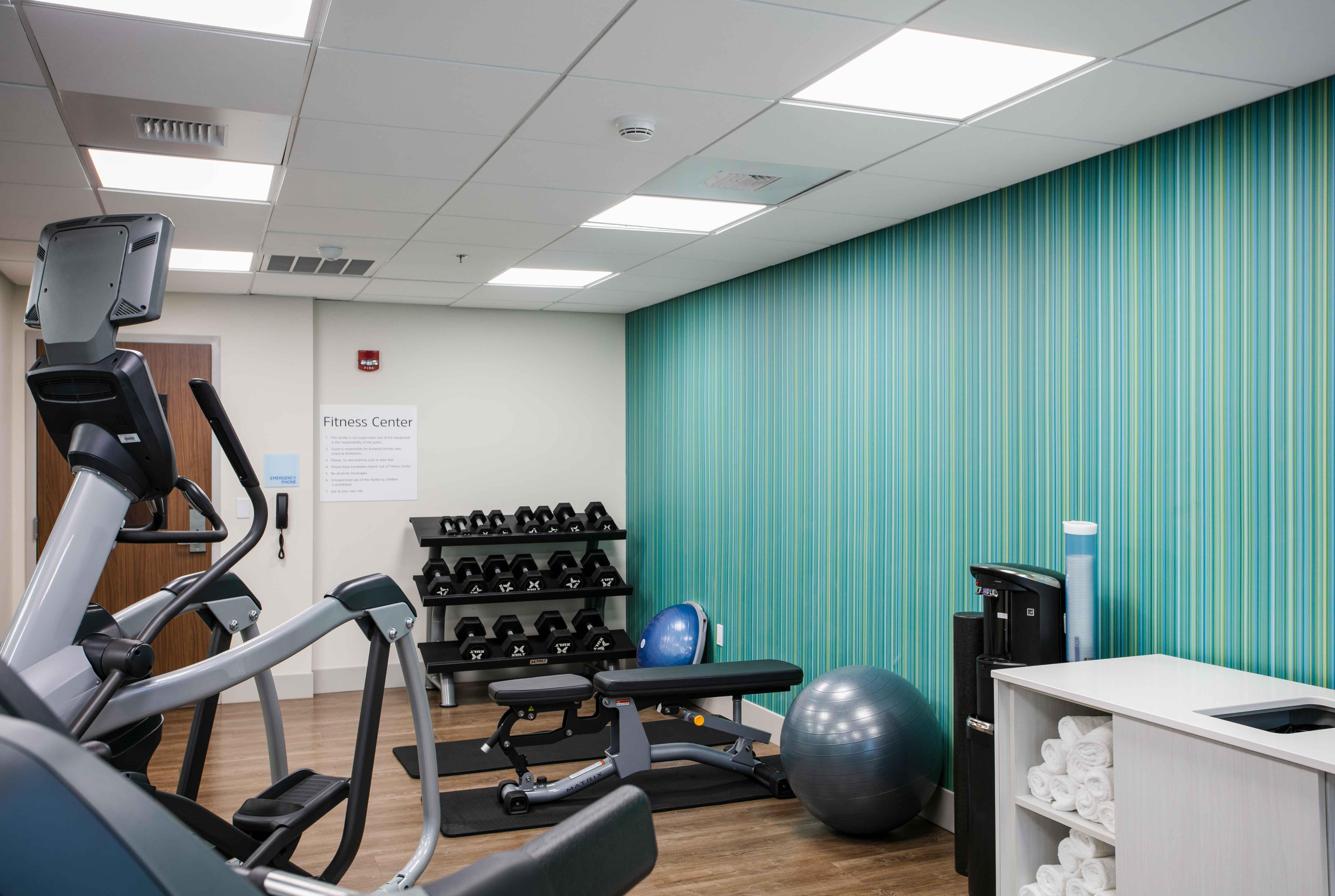 Holiday Inn Express & Suites Oakhurst-Yosemite Park Area By Ihg Esterno foto